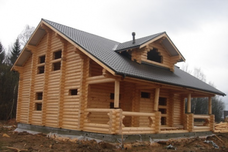 Сруб дома 10х11 м (+3 м терраса) из рубленного бревна (197 кв.м)