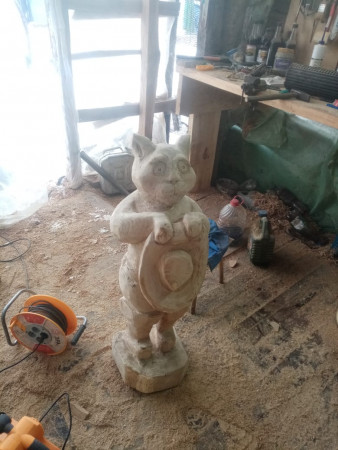 Парковая фигура кота в сапогах из «Шрека»