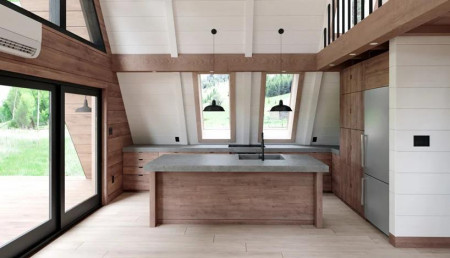 Двухэтажный A-Frame, 12x12 метра, 146 кв. м, с верандой
