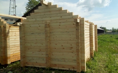 Сруб бани из профилированного бруса 3х5 м, 12 кв. м