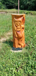 Столбик с изображением Волка из мультфильма «Жил-был пёс»