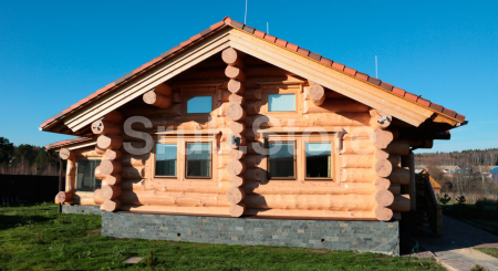 Дом из рубленного бревна 150 кв.м