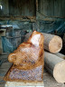 Деревянная фигура медвежьей головы