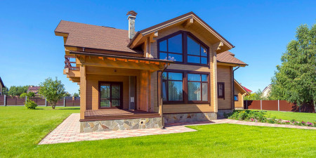 Загородный коттедж с открытой террасой, двумя балконами и вторым светом, 2 этажа, 226 м2