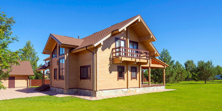 Загородный коттедж с открытой террасой, двумя балконами и вторым светом, 2 этажа, 226 м2