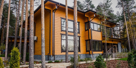 Дом из клеёного бруса с бассейном и навесом для автомобиля, 2 этажа, 612 м2