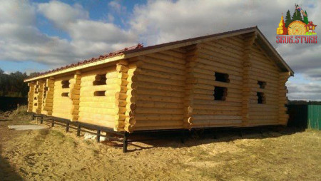 Сруб дома 12х12 м