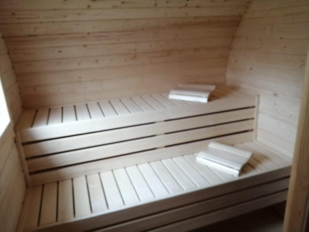 Маленькая овальная баня-бочка 4х2 м