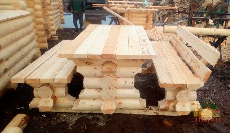 Лавки, скамейки и столы из бревна