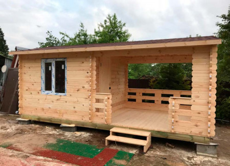 Летняя кухня из минибруса 3х6 м с крытой верандой